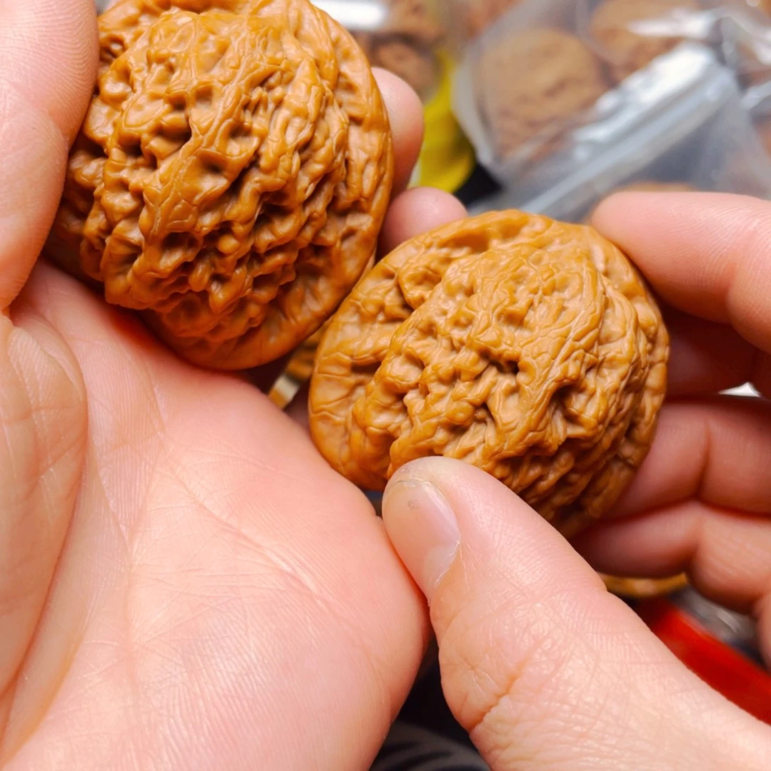 吊坠文玩核桃亽****?金公子