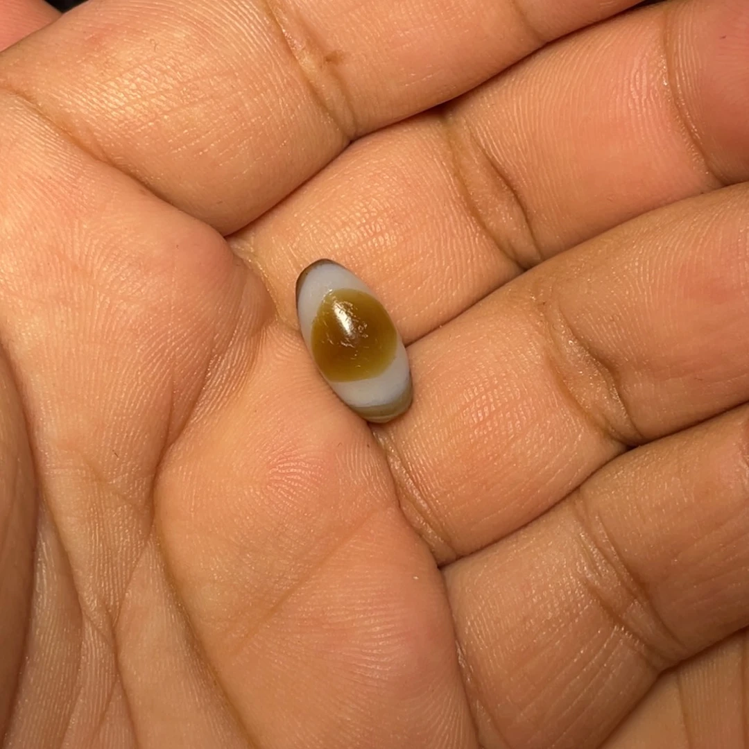班***登未镶嵌单珠玛瑙/玉髓