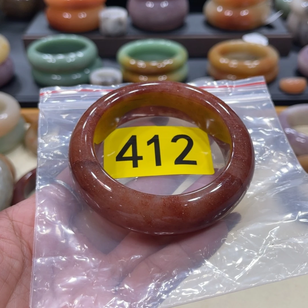 未镶嵌手镯石英岩玉健**财