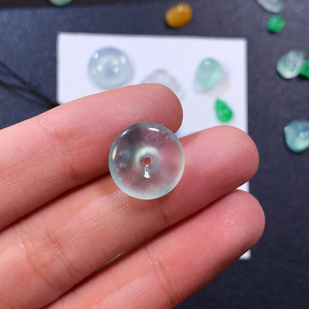 翡翠未镶嵌颈饰翡翠平安扣