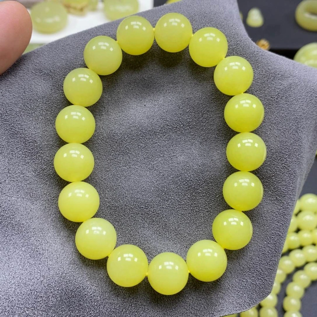 勝***籽和田玉（黄玉）未镶嵌手链