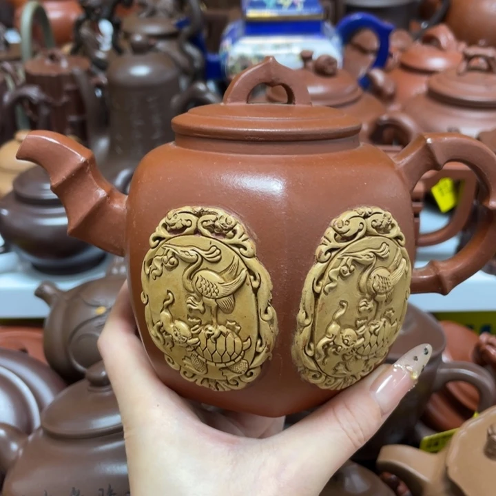 茶壶底槽青紫砂艺术作品