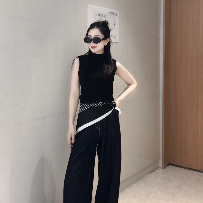 8136艾家2025年夏季时尚百搭半高领无袖背心外穿打底马甲针织衫女