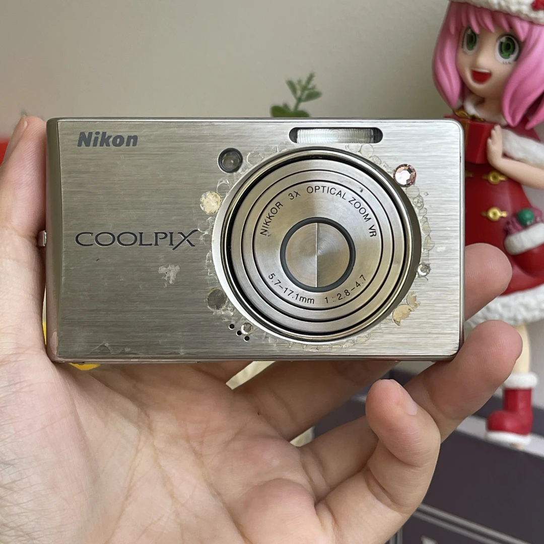 8新 Nikon/尼康 尼康s500便携屏幕泛黄微瑕白色数码相机拍照