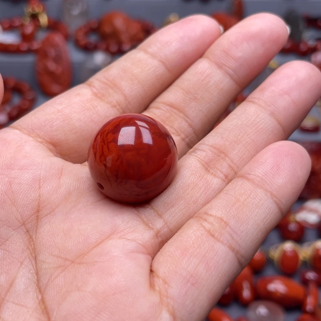 奶***丫南红玛瑙未镶嵌珠宝奇石配饰21mm