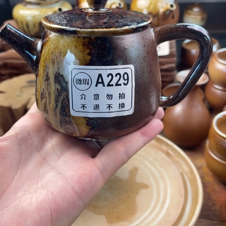 钱***满建水紫陶白泥柴烧壶