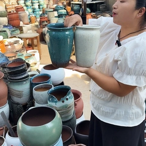 13口20高瑕疵两个盆。