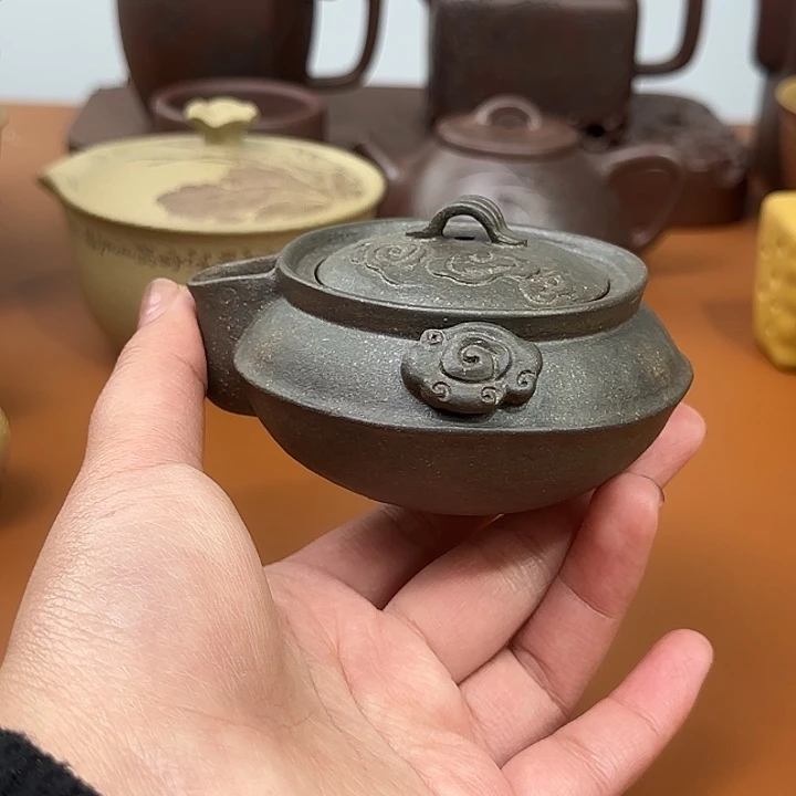 宜兴紫砂手抓壶壶