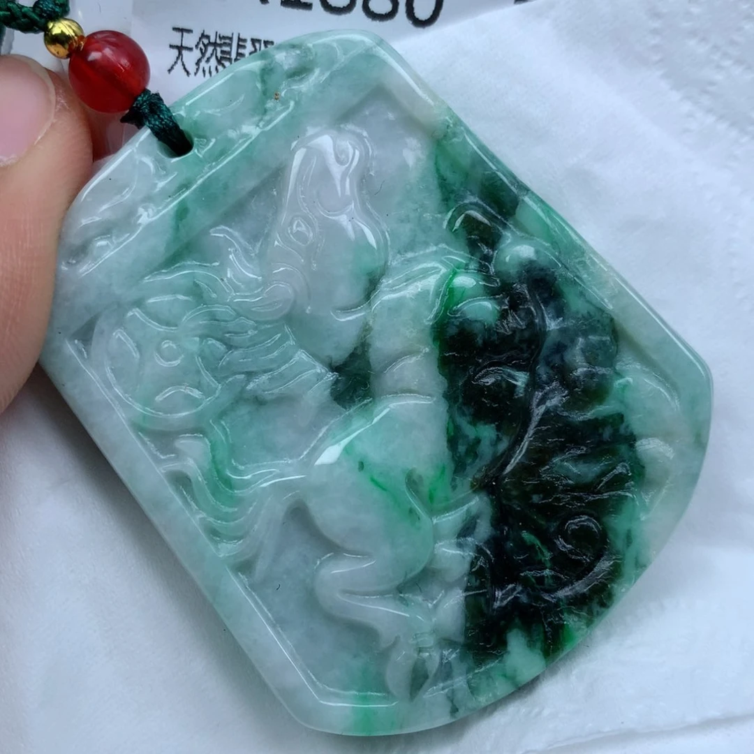 翡翠颈饰未镶嵌吊坠