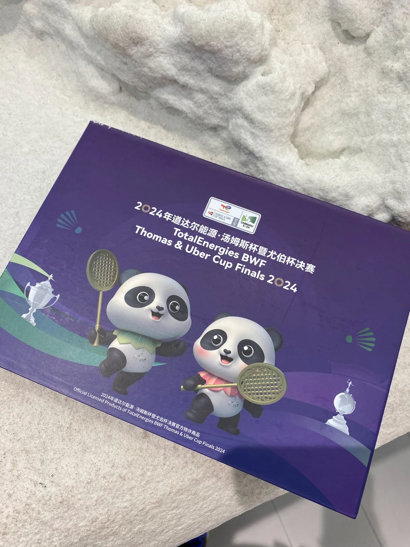 成都汤尤杯扣杀球三枚徽章套装