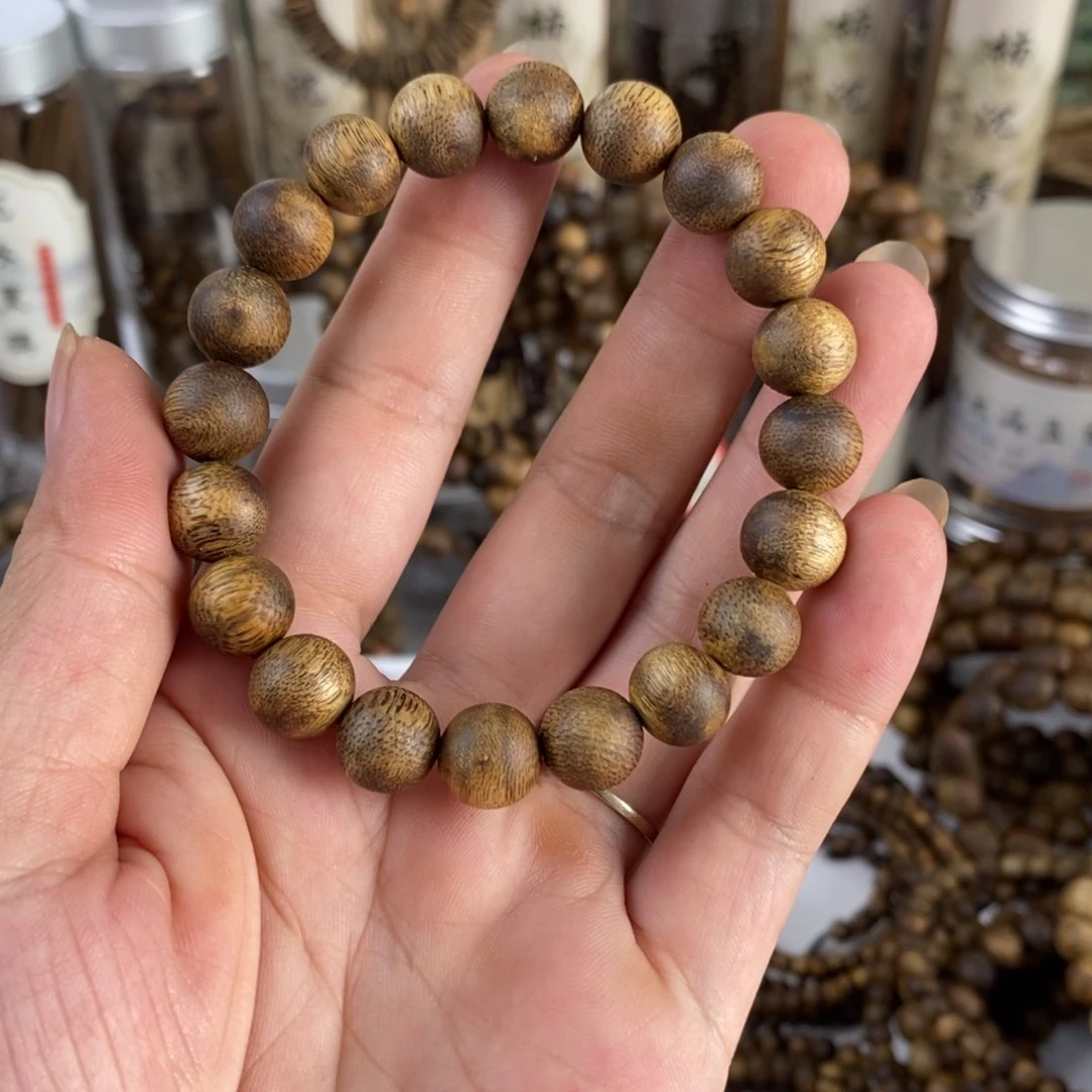 沉香碎屑沉香奇楠沉香单圈卡1.0，5克多样性发一