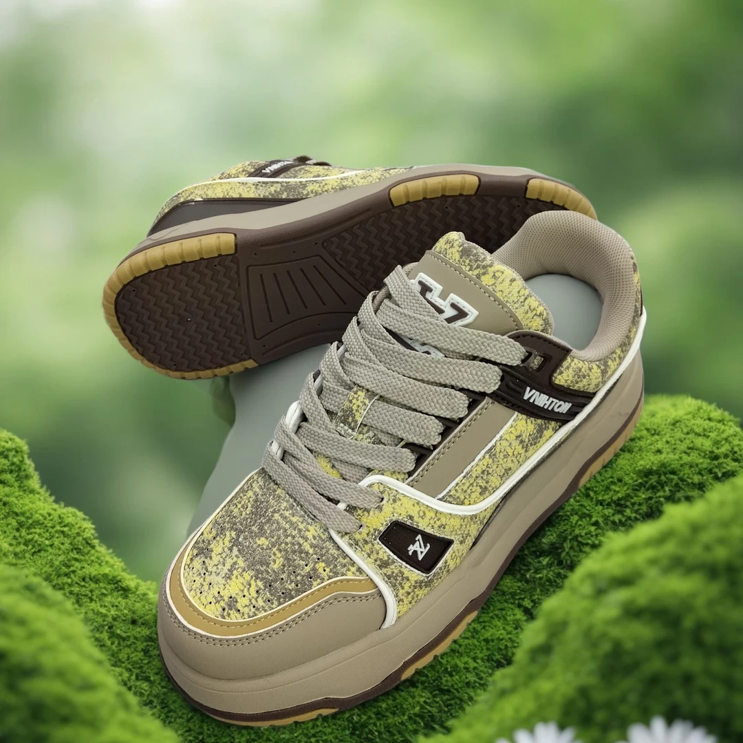 2025秋季爆款时尚个性拼色百搭休闲潮鞋轻奢小众设计潮流网红板鞋