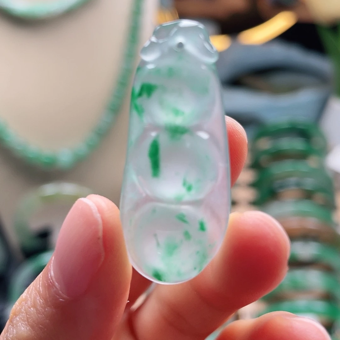 石英质玉挂件未镶嵌