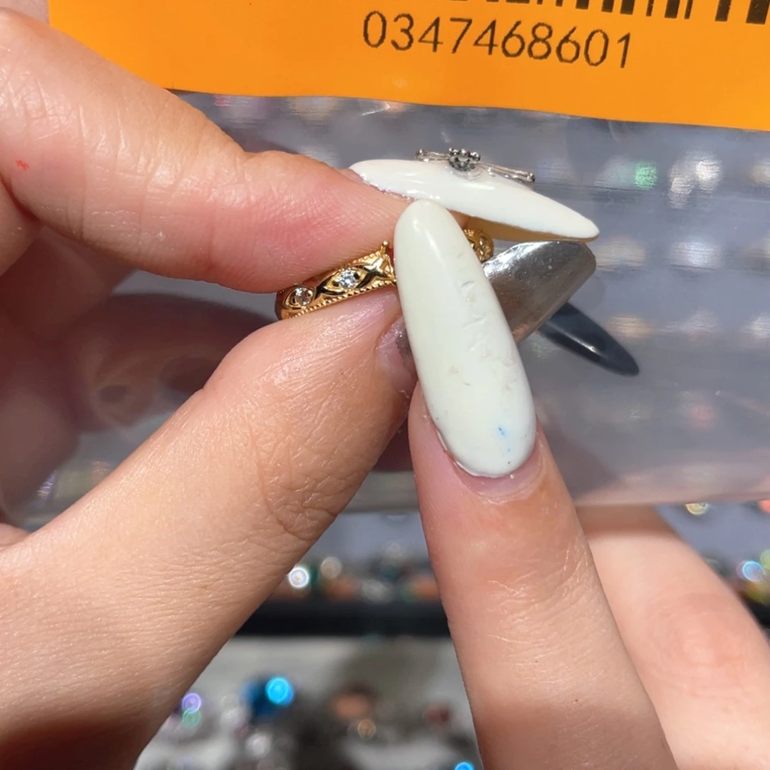 戒指银S925镶嵌尖晶石B****蛋