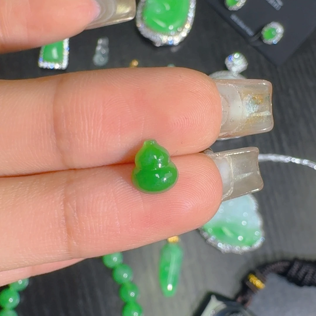 ****.翡翠未镶嵌吊坠(不含链)