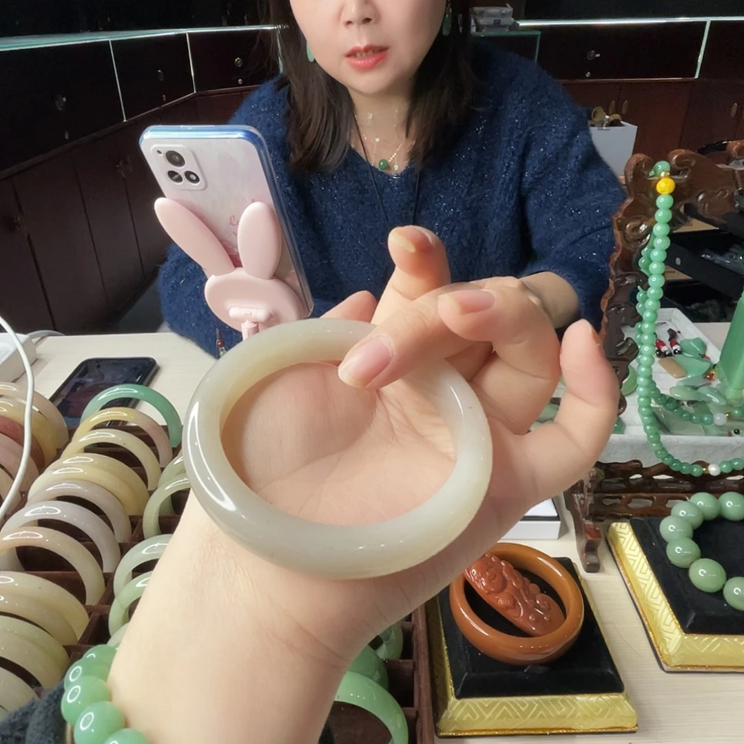 密玉（石英质玉）未镶嵌颈饰57