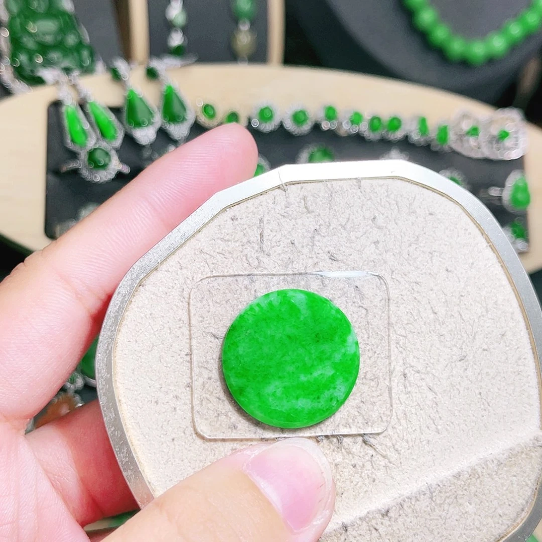 翡翠未镶嵌吊坠(不含链)裸石