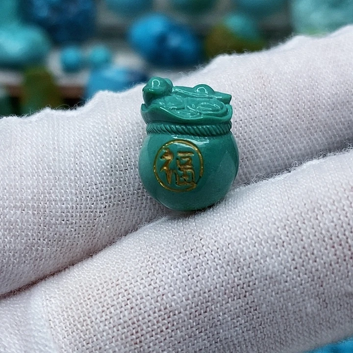 绿松石未镶嵌天然原矿 地大质检