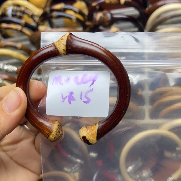 鸡翅木M****?我们在这里