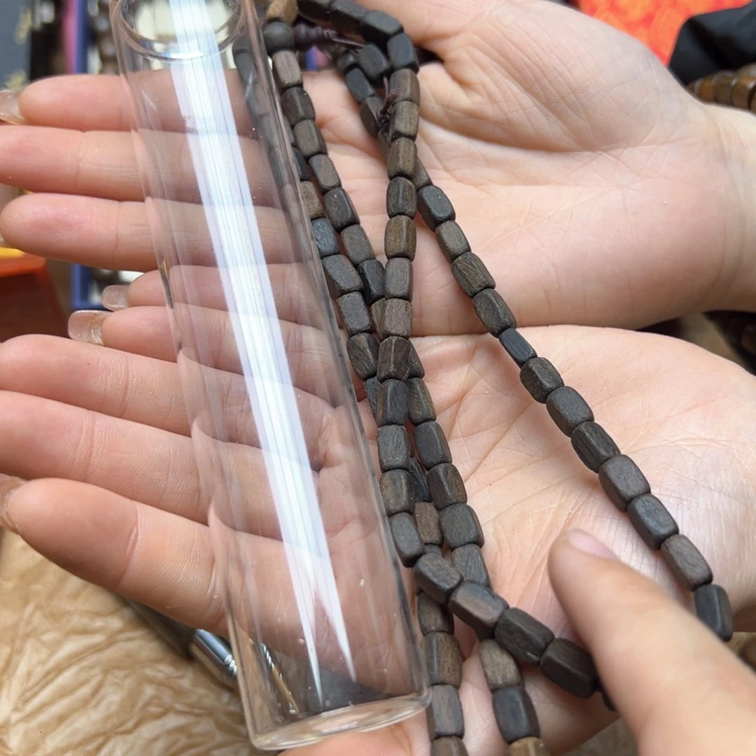 大叶紫檀（黑酸枝木类）