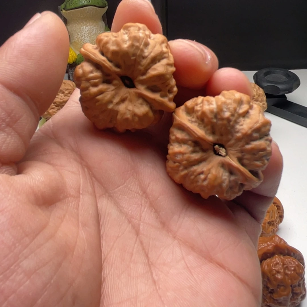 爱***球核桃蛤蟆头核桃 36