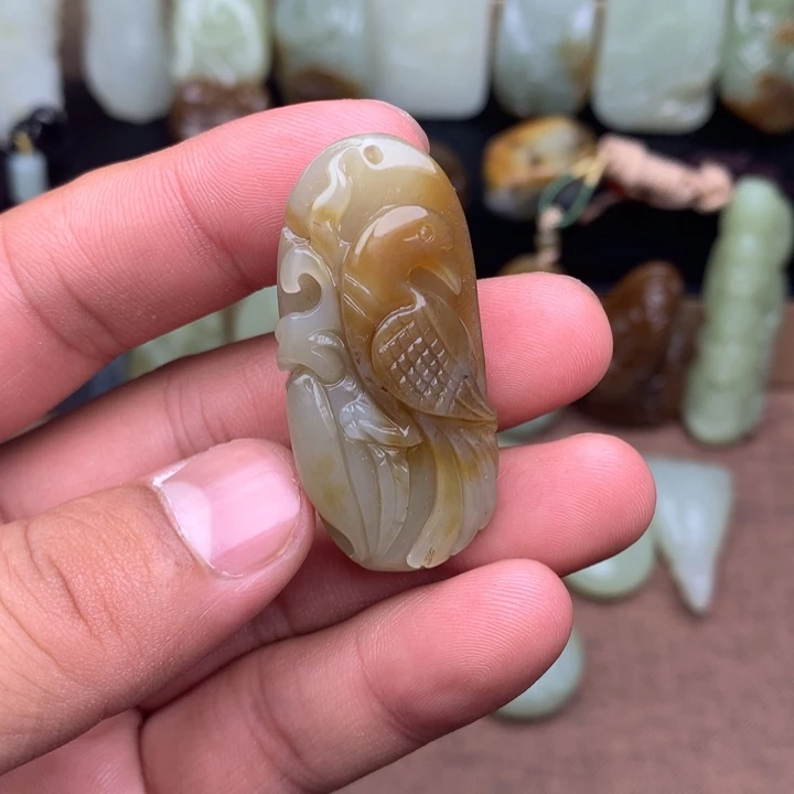 和田玉（糖玉）未镶嵌颈饰