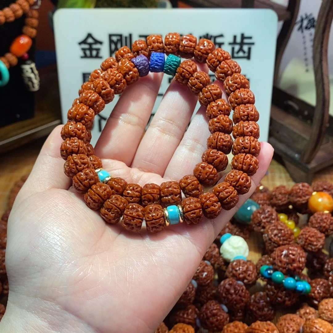 金刚菩提吊坠兰*C12双圈配饰醒狮老树王