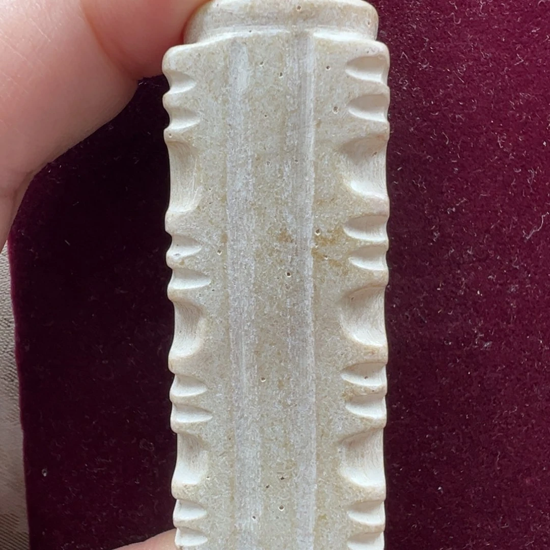 岫岩老玉（透闪石质玉）未镶嵌颈饰