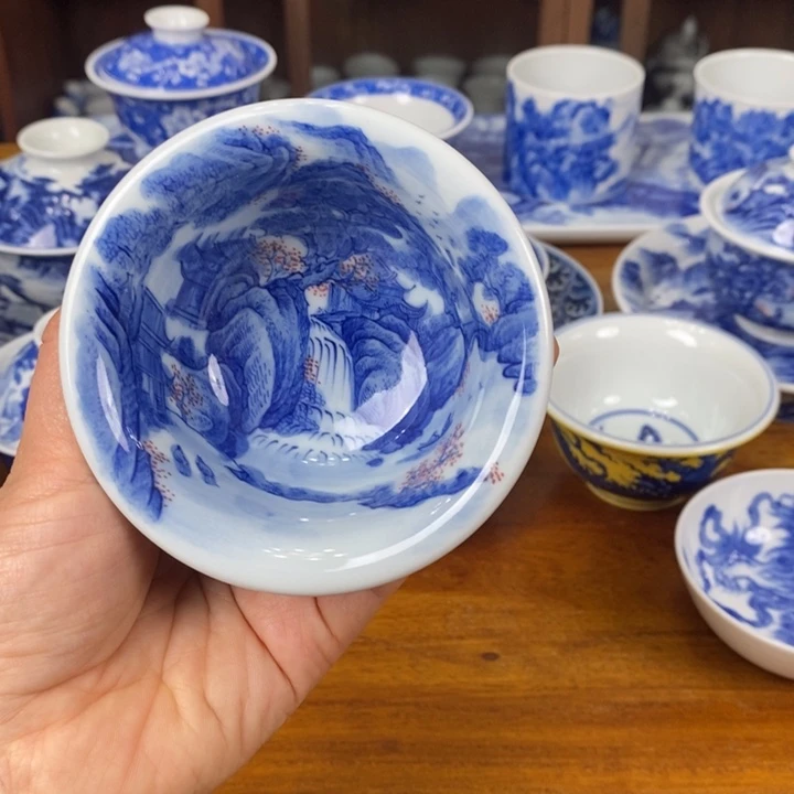 青花手绘山水压手