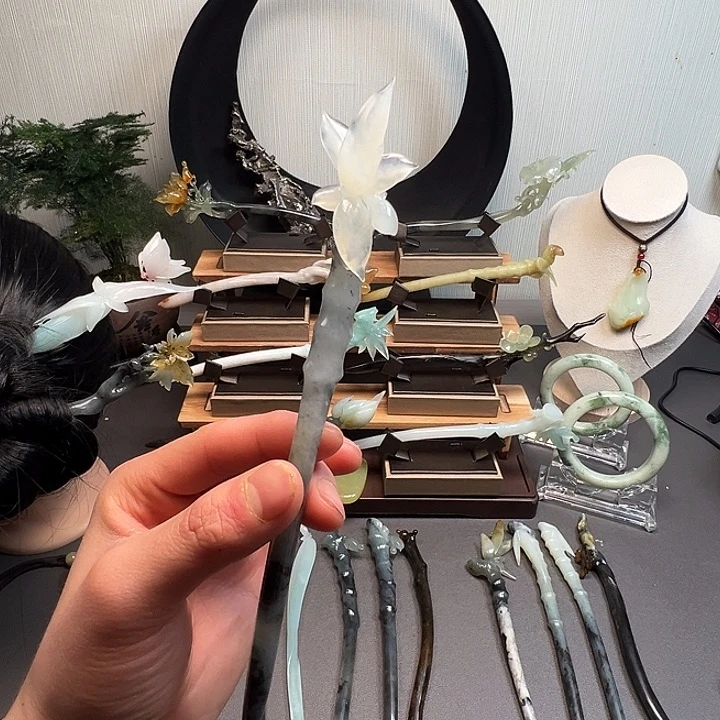 蛇纹石玉未镶嵌发簪