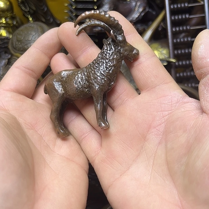 诚信经营精美铜器