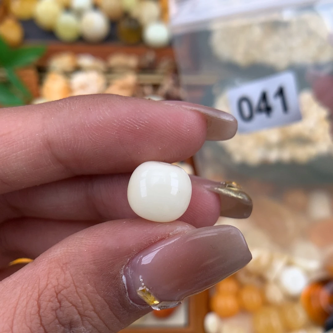 琥珀珠宝奇石未镶嵌10.5 微微粉