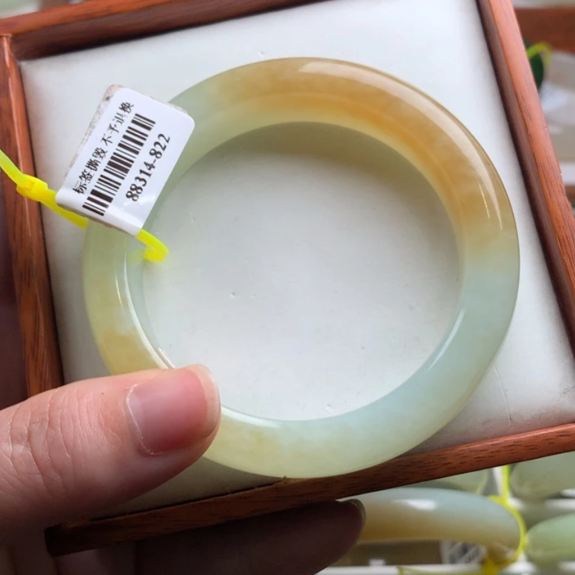 【闪购商品】和田玉手镯未镶嵌56.3