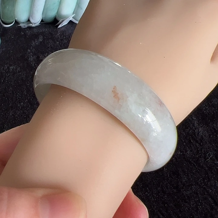 翡翠未镶嵌手镯编号52190圈口56