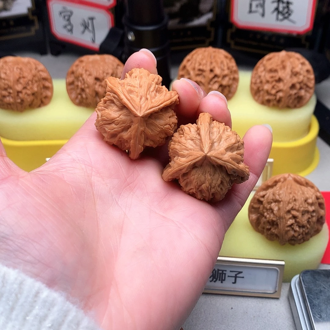 文玩核桃吊坠35尺三棱288号