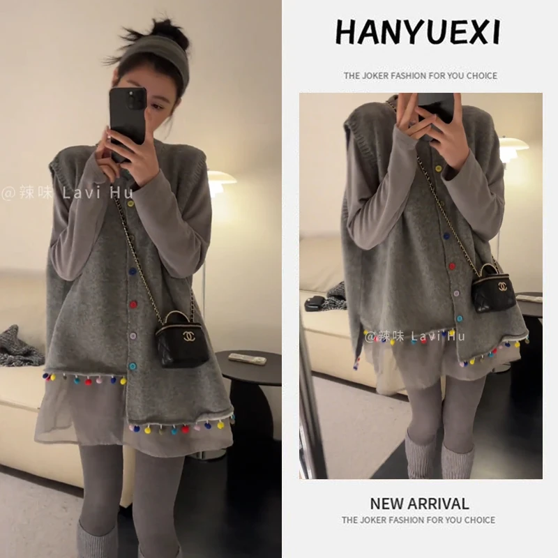 韩系时尚穿搭女装2026早春新款设计感针织马甲打底衫鲨鱼裤三件套