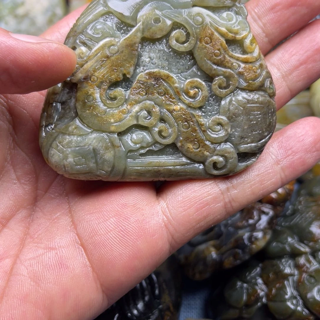 和田玉未镶嵌颈饰顺**然