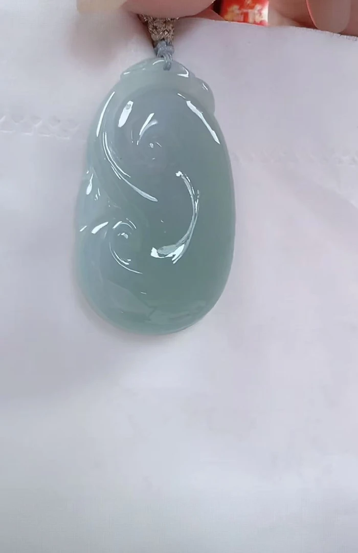 天然翡翠A货中如意（多样性发货只发一件）宽23-25高39-41厚5-8送绳