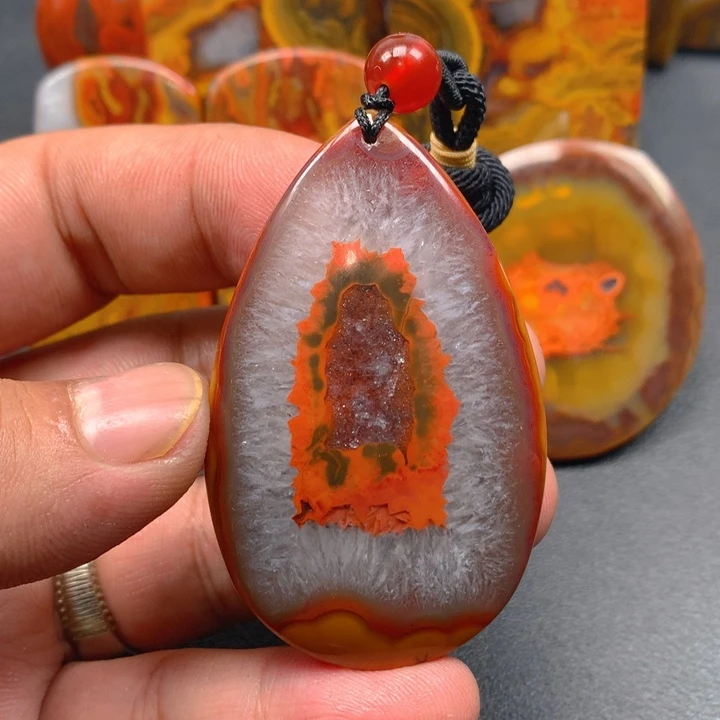 玛瑙/玉髓颈饰未镶嵌A****Y