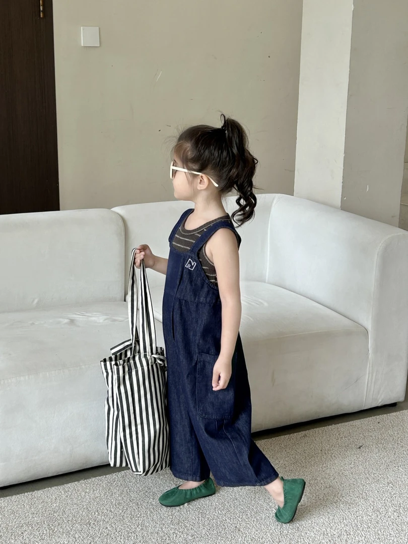 韩版女童牛仔裤宝宝背带裤条纹吊带2025春夏新款韩版阔腿裤套装