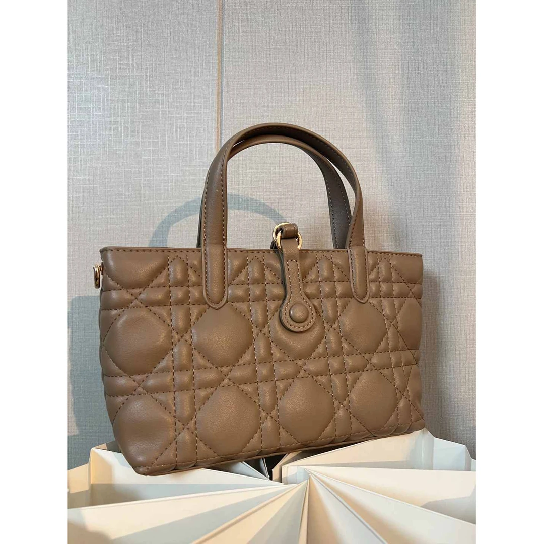 TOLEX2025新款手工时尚百搭女包小土棕色