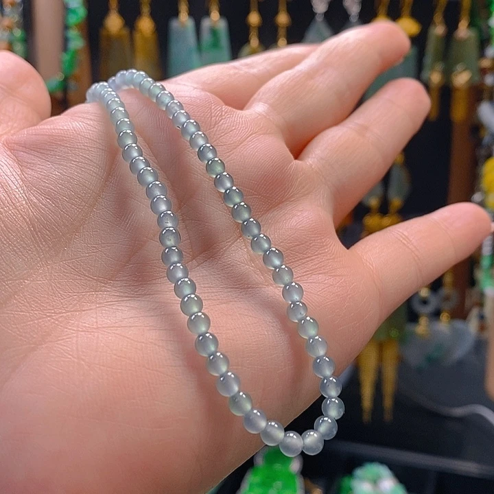 奇***姐翡翠未镶嵌耳饰翡翠