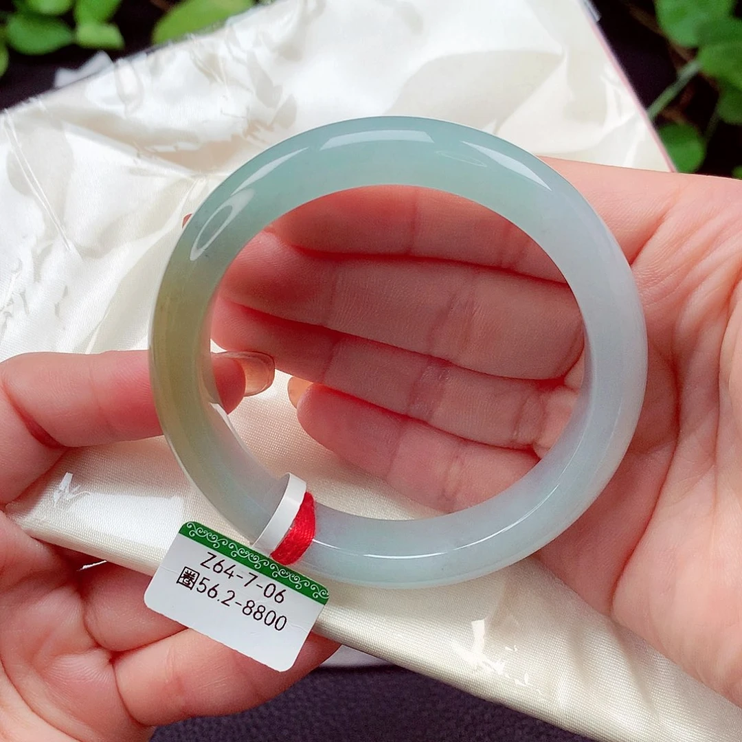 翡翠未镶嵌手镯56