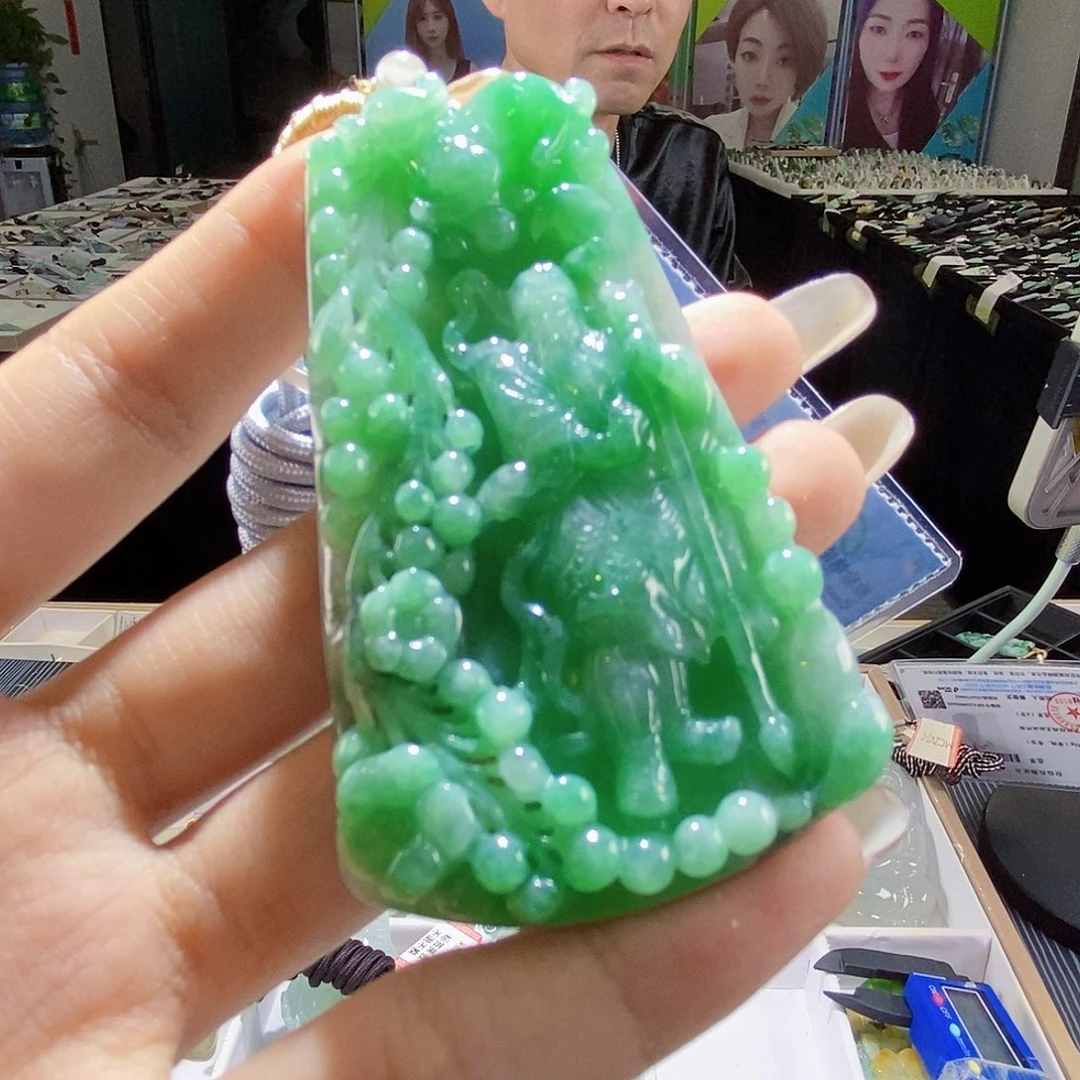 颈饰未镶嵌翡翠翡翠