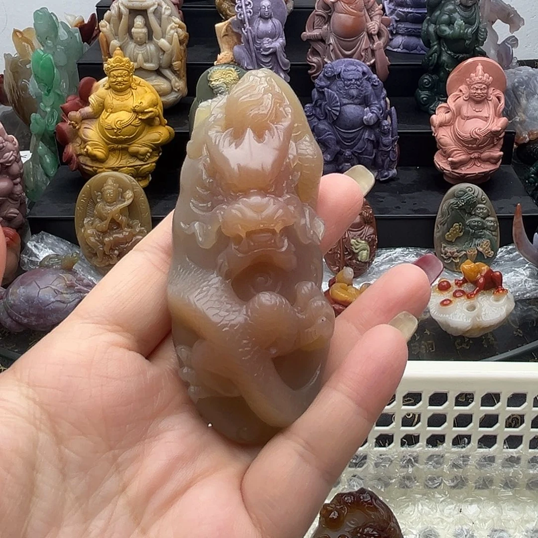 石英质玉未镶嵌颈饰