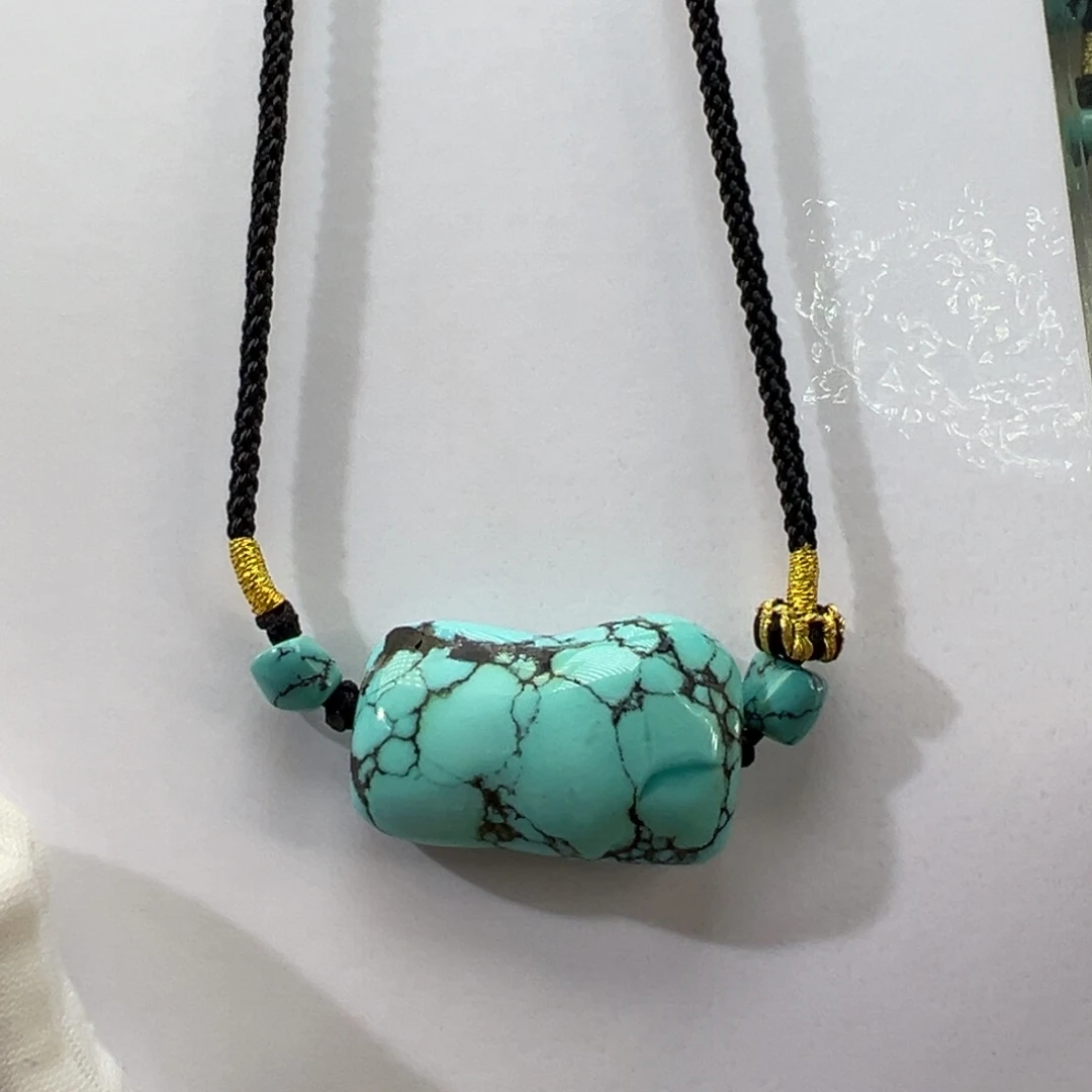 绿松石未镶嵌挂件