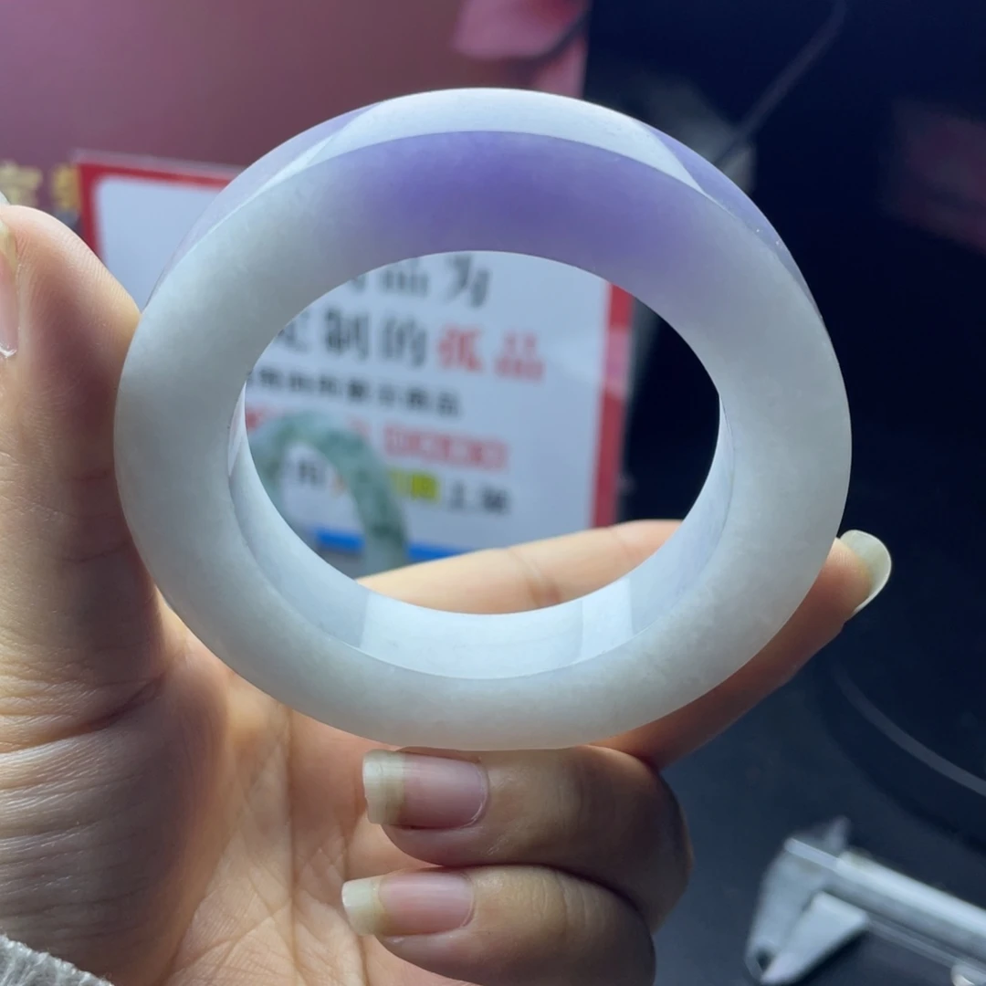 定制翡翠未镶嵌缅A翡翠多样性发一定金