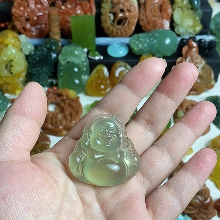 未镶嵌蛇纹石玉颈饰