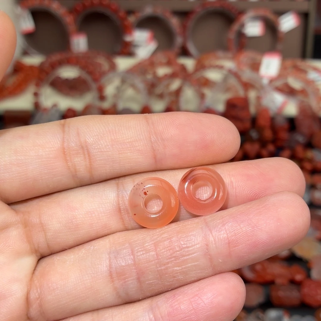 南红玛瑙未镶嵌颈饰甜甜圈一对