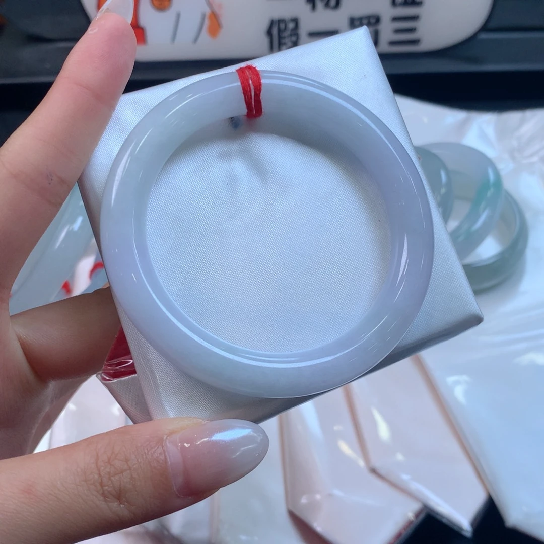 翡翠未镶嵌手镯54圈口